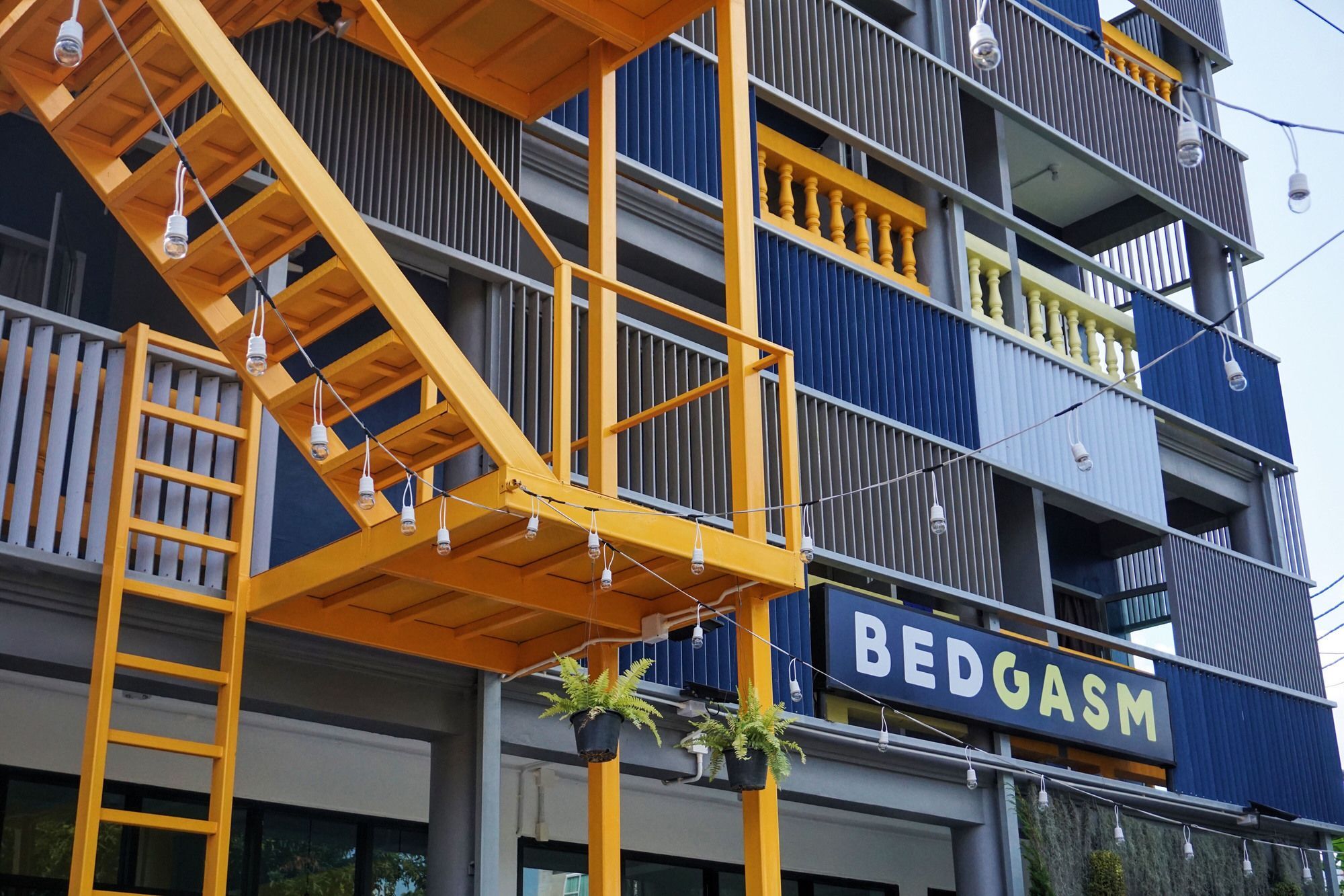 Bedgasm Hotel X Cafe Nimman Chiang Mai Luaran gambar